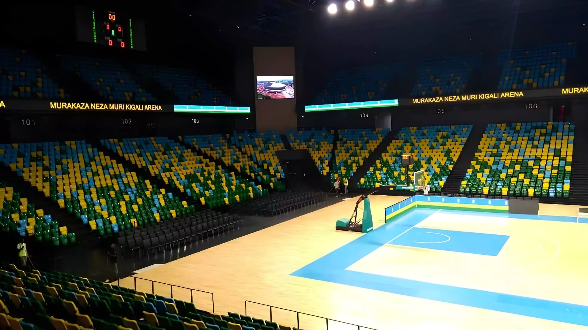 Onze stadionstoelen in dit project zijn ontworpen om optimaal comfort en ondersteuning te bieden. Ze zijn ideaal voor lange zitperiodes tijdens sportevenementen en concerten. Image